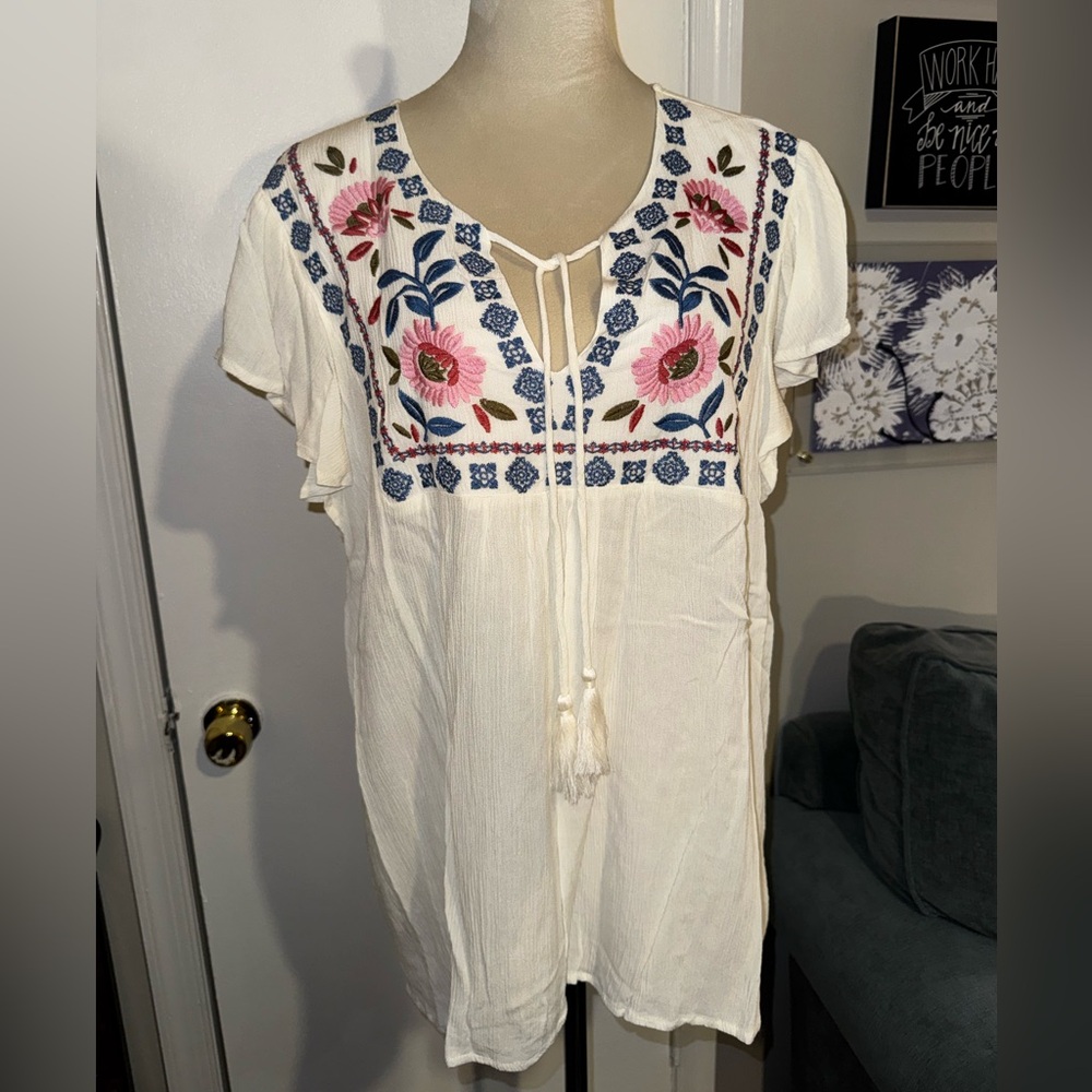 Women’s top by Maurice’s